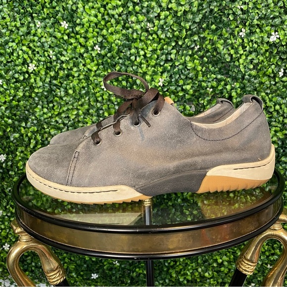 Dansko Shoes - D22 Dansko Renae Sneakers